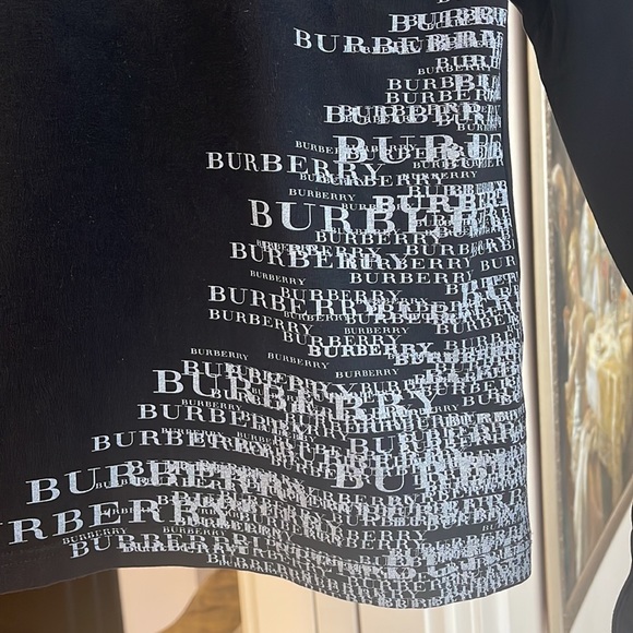 Burberry Black Long Sleeve T-Shirt with Logo Size M - Picture 3 of 7